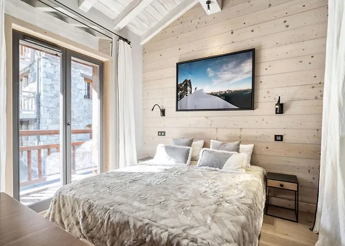 Cosy Au Pied Des Pistes Avec Parking - Fr-1-568-23 Courchevel